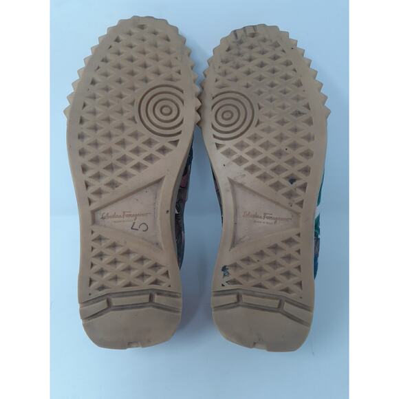 Salvatore Ferragamo Tropical Print Slip-On Sneakers - Picture 10 of 12